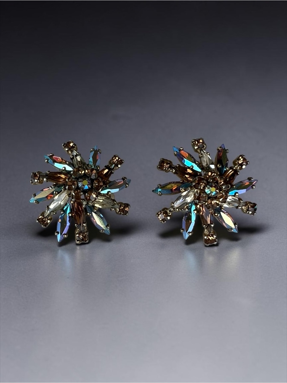 💖 Signed Sherman AB Starburst Clip On Earrings 💖